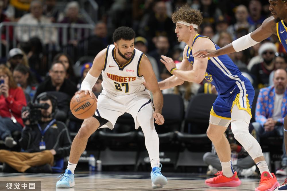 整个球队的 整个球队的