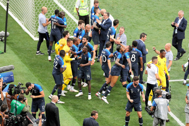 保持极高的 保持极高的